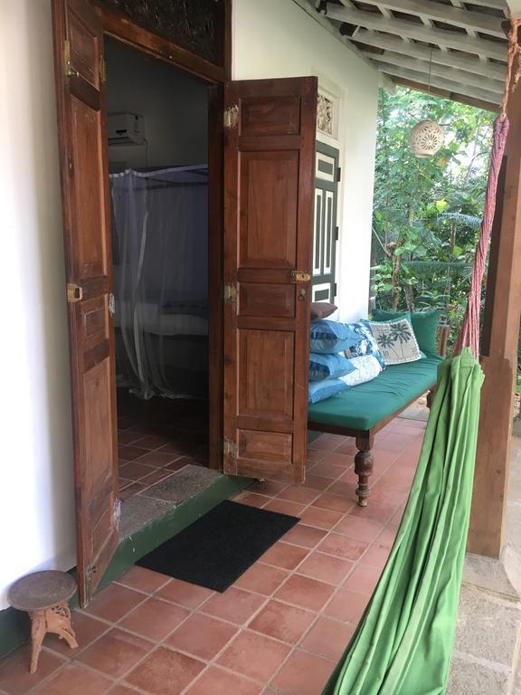 Bed and Breakfast Templeberg Walahanduwa Экстерьер фото