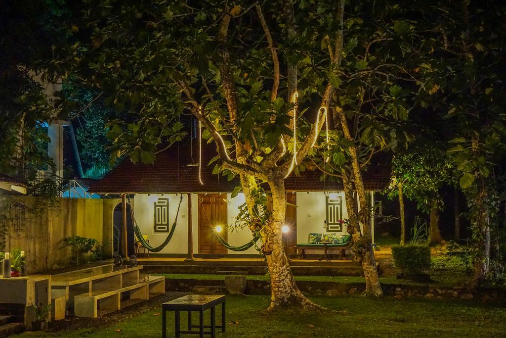 Bed and Breakfast Templeberg Walahanduwa Экстерьер фото