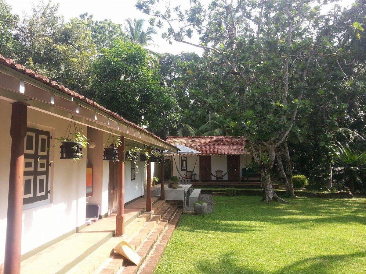 Bed and Breakfast Templeberg Walahanduwa Экстерьер фото